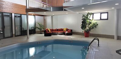 Super 8 by Wyndham Spruce Grove