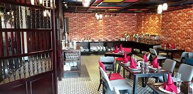 Max Boutique Hotel