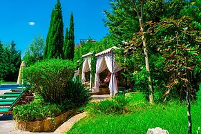 Esteban VIP Residence Club