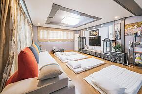 Hotel B