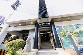 Hotel B