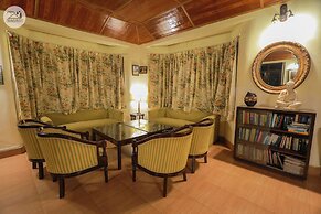 Udechee Huts Hotel