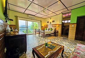 Udechee Huts Hotel