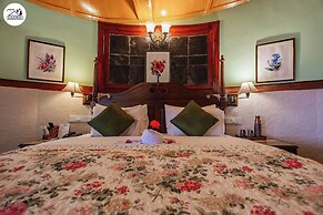 Udechee Huts Hotel