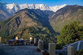 Udechee Huts Hotel