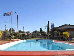 Crossroads Motel