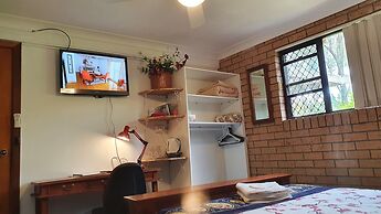 Gowrie Agapanthous - Hostel