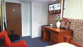 Gowrie Agapanthous - Hostel