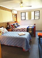 Gowrie Agapanthous - Hostel