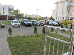 Apartment on Bulvar Nadezhd Apt 118
