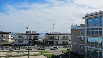 Apartment on Bulvar Nadezhd Apt. 305