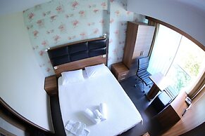 Bayraktar Hotel