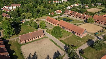 Pałac i Folwark Galiny