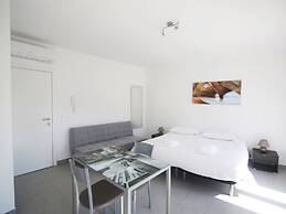 Guest House Lovely Swan