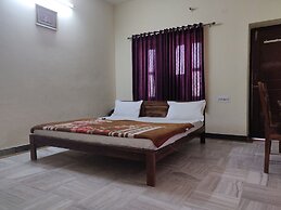 Hotel Leela Nikunj