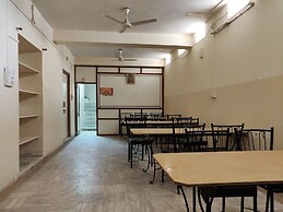 Hotel Leela Nikunj