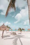 Blue Holbox Beach Front