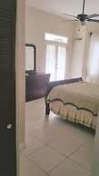2 Bed Apt with Balcony at Runaway Bay