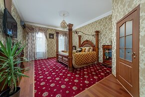 Art Suites on Deribasovskaya 10