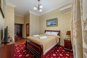 Art Suites on Deribasovskaya 10