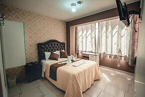 Hostal Spring II