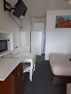 Aromet Motor Inn