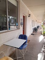 Aromet Motor Inn