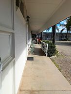 Aromet Motor Inn