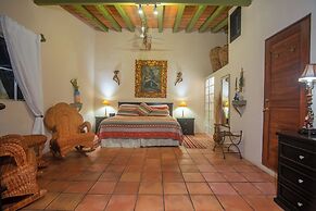 Casa Romance Escondido