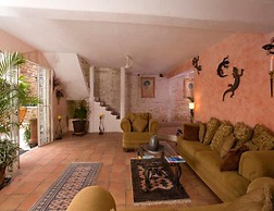 Casa Romance Escondido