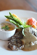 Alta D' Tagaytay Hotel
