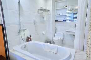 Le Haute Hotel Hai Phong