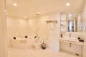 Le Haute Hotel Hai Phong