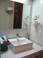 Chanthapanya Hotel