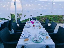Club Rosa Rivage