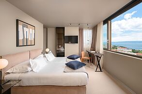 Royal Suites Sky