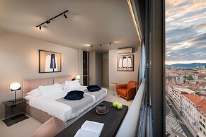 Royal Suites Sky