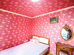 Modern Hill Pension