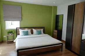 Living at Sphere Apartment - Family room
