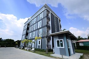 Living at Sphere Apartment - Family room