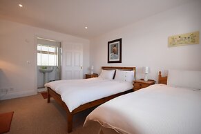 Inishclare Cottages