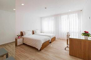 Central Suites 3