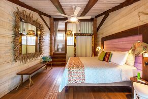 Latica Lodge