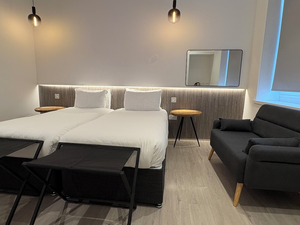 RIOSHOUSE Henley