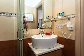 Anesis Hotel