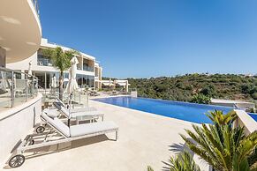 Caneiros Luxury House & Suites