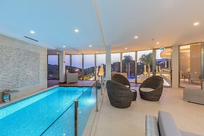 Caneiros Luxury House & Suites