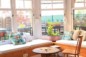 Aloha Hostel