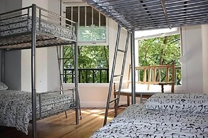 Aloha Hostel