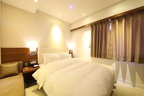 Brooks Hotel
